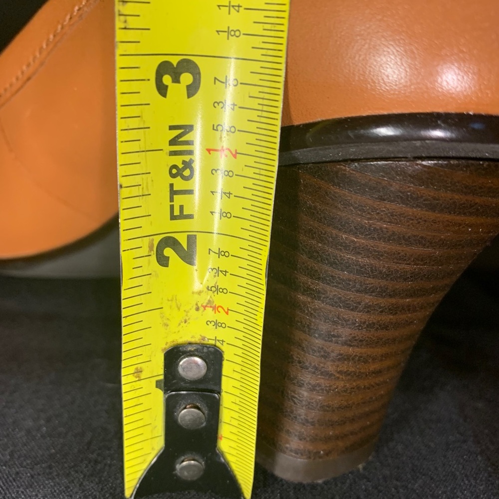 Shoes - Picture 2 of 5